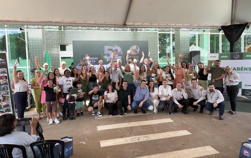 Festa, churrasco e emoção marcam entrega de prêmios no Irani Supermercados