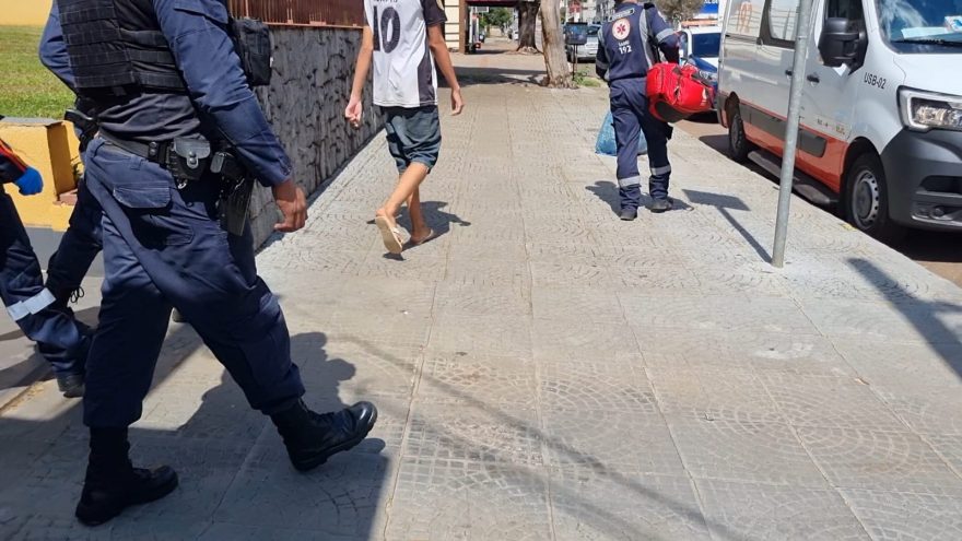 Confusão no Centro POP mobiliza equipes do SAMU e GM; Jovem é levado à UPA