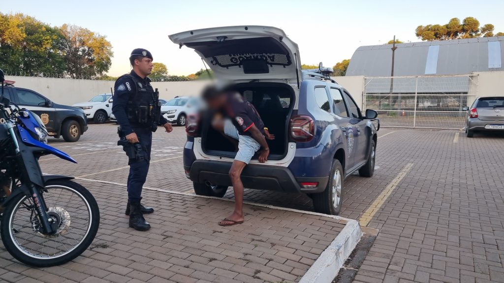 Em abordagem de rotina, GM localiza procurado pela Justiça