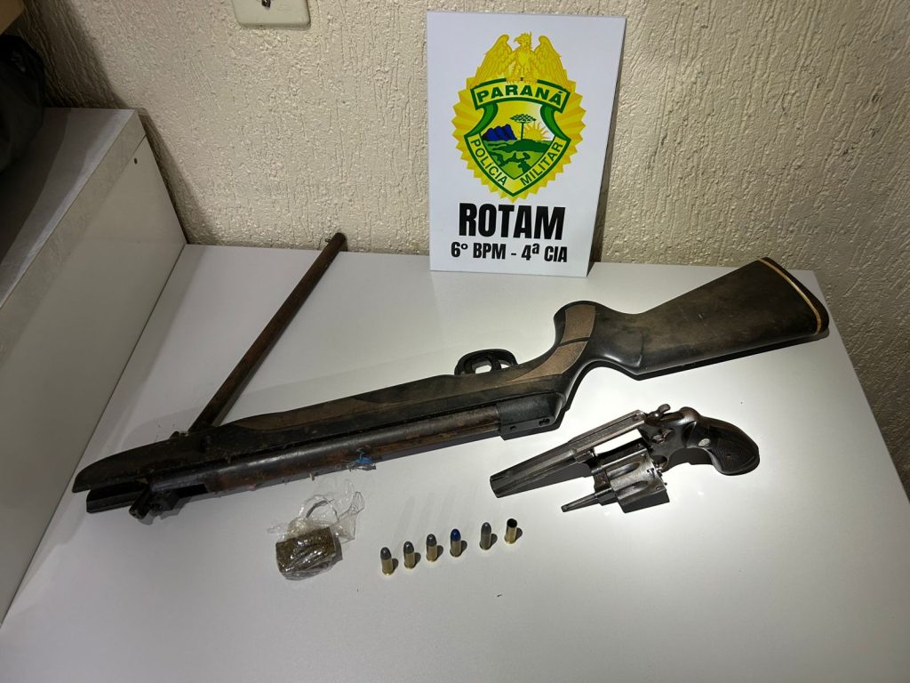 Polícia Militar apreende armas e maconha durante abordagem em Capitão Leônidas Marques