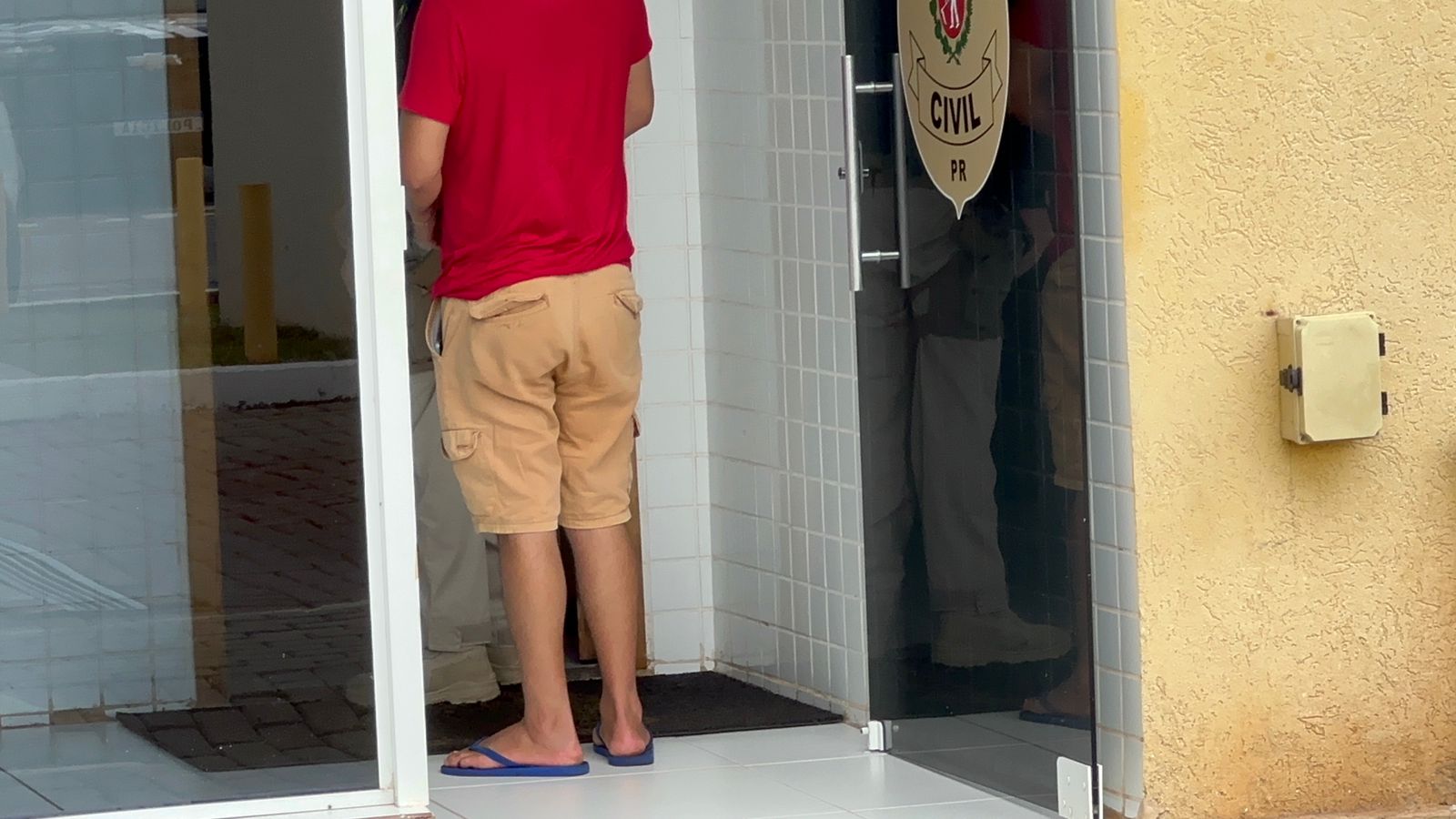 Homem é preso pela PRF por embriaguez ao volante Homem é preso pela PRF por embriaguez ao volante
