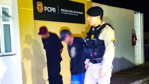 Polícia Militar em patrulhamento impede tentativa de furto de veículo no bairro Cancelli em Cascavel Imagem referente a Polícia Militar em patrulhamento impede tentativa de furto de veículo no bairro Cancelli em Cascavel