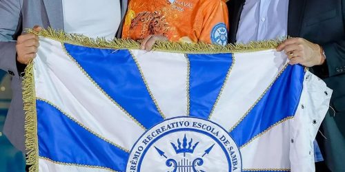 Mãe de Lula “canta” no samba-enredo da Acadêmicos de Niterói Imagem referente a Mãe de Lula “canta” no samba-enredo da Acadêmicos de Niterói