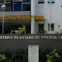 Imagem referente a Polícia apreende bombas caseiras e diz que grupo faria atentado no Rio