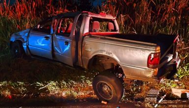 Imagem referente a Ranger com placas de Cascavel se envolve em grave acidente; Criança é ejetada do veículo e morre