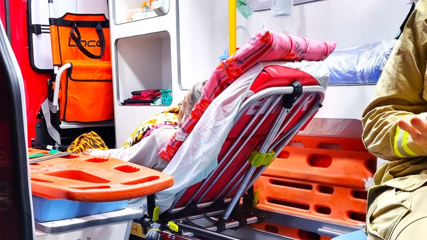 Idosa de 99 anos sofre queda e é atendida pelo Corpo de Bombeiros no bairro Brasmadeira