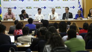 Saúde anuncia 3 mil vagas de residência e 900 para especialistas