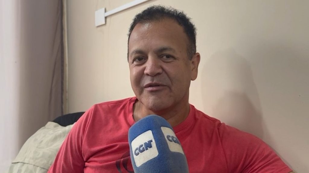 “Diz que hackeei rádio para chamá-lo de palmeirense frouxo”: Ex-assessor parlamentar processa idoso por calúnia em Cascavel “Diz que hackeei rádio para chamá-lo de palmeirense frouxo”: Ex-assessor parlamentar processa idoso por calúnia em Cascavel