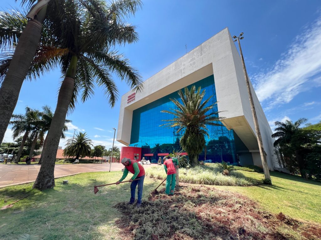 Prefeitura de Cascavel faz obras para revitalizar espaços culturais Prefeitura de Cascavel faz obras para revitalizar espaços culturais