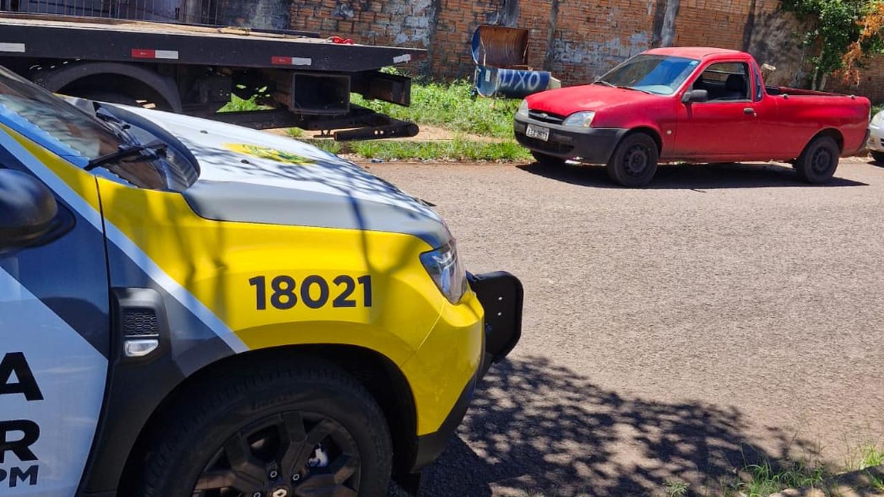 Imagem referente a Algumas horas após o furto, Ford Courier é recuperada