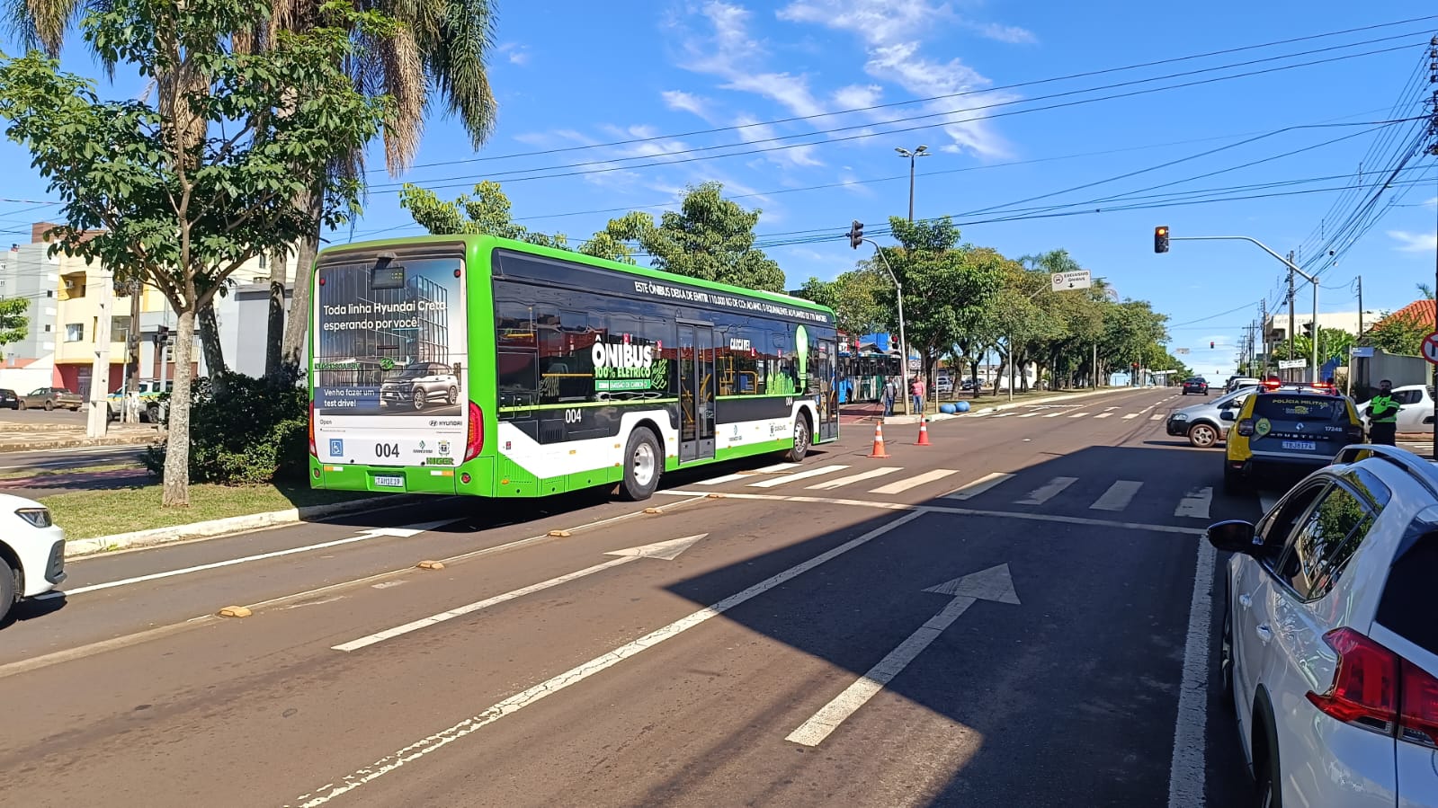 Imagem referente a O que diz relato da PM de Cascavel sobre ônibus público que atropelou idosa na manhã desta quarta-feira (4)