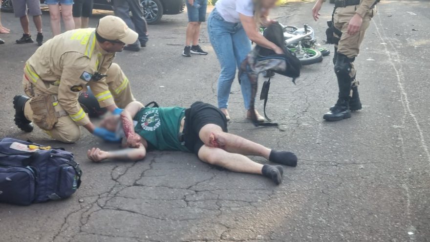 Motociclista sofre fraturas no braço e perna após forte batida no Jardim Quebec