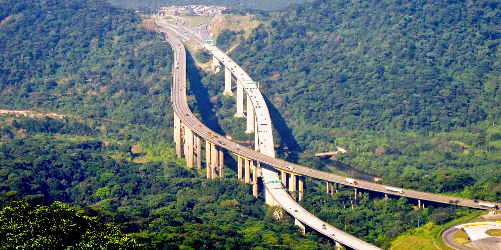 Imigrantes-Anchieta terá sistema free flow a partir de julho Imigrantes-Anchieta terá sistema free flow a partir de julho