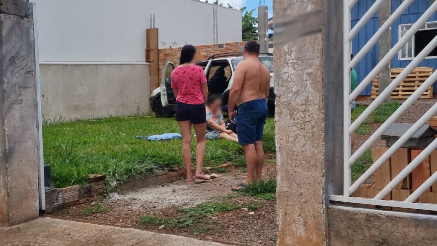 Incêndio mobiliza Corpo de Bombeiros e SAMU no bairro 14 de Novembro, em Cascavel