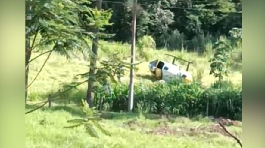 Operação policial deixa dois mortos e derruba helicóptero da PM