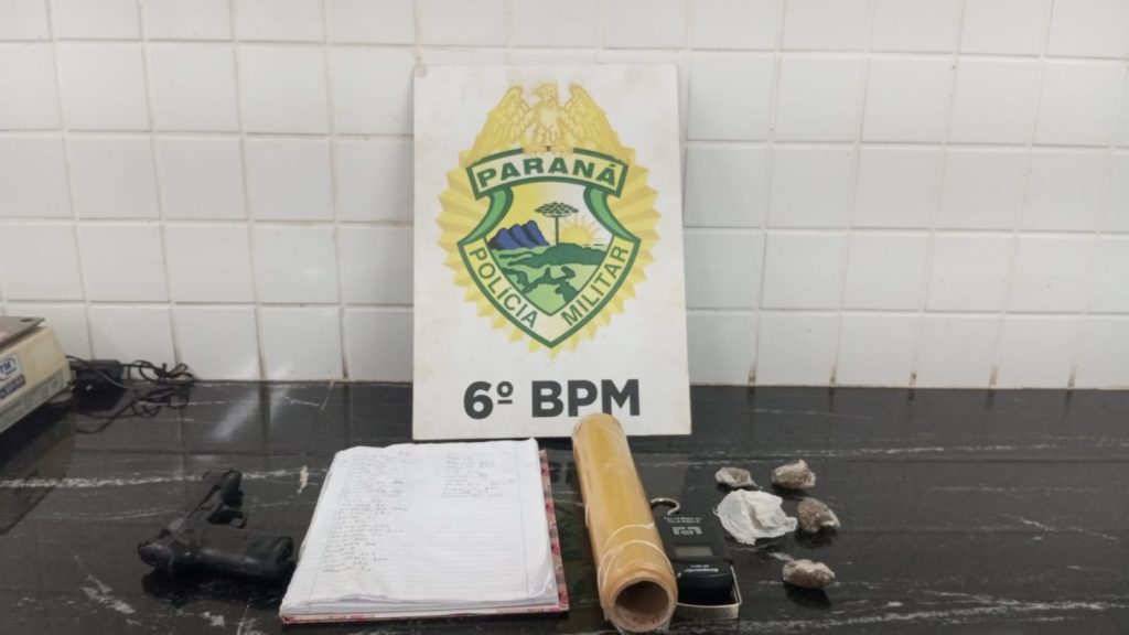 Operação da PM prende suspeito apontado como líder do tráfico de drogas no bairro Santa Cruz