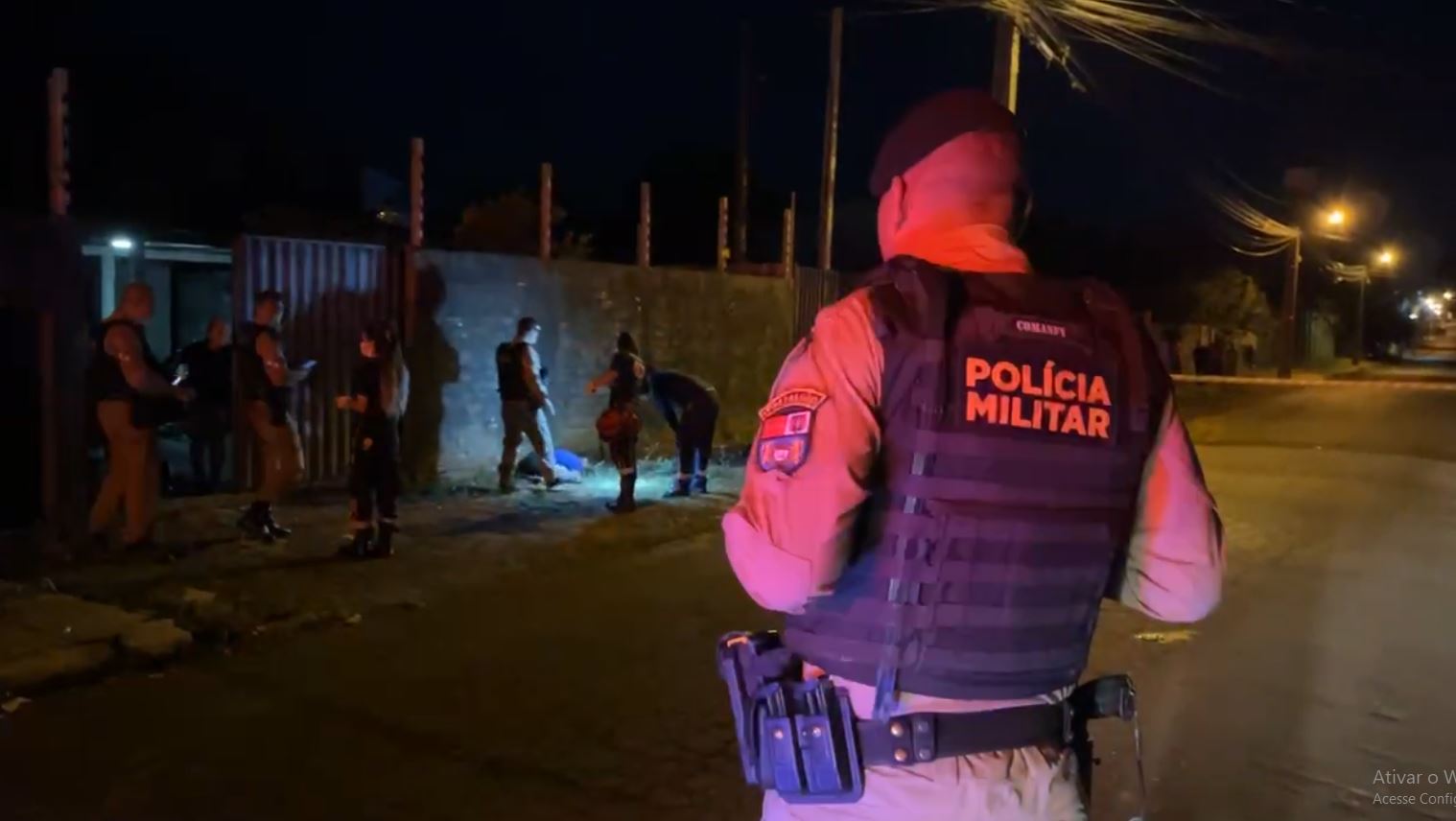 Homem é executado a tiros enquanto estava em frente a uma residência no bairro Três Lagoas