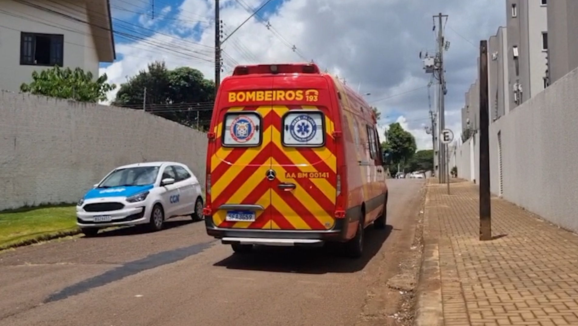 Queda de 2 metros: criança sofre acidente em condomínio no Cancelli e é levada ao hospital