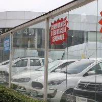 Imagem referente a Produção e venda de veículos caem em janeiro, aponta Anfavea