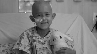 Pequena Yasmim Aparecida Campos de Amorim perde luta para o câncer em Cascavel