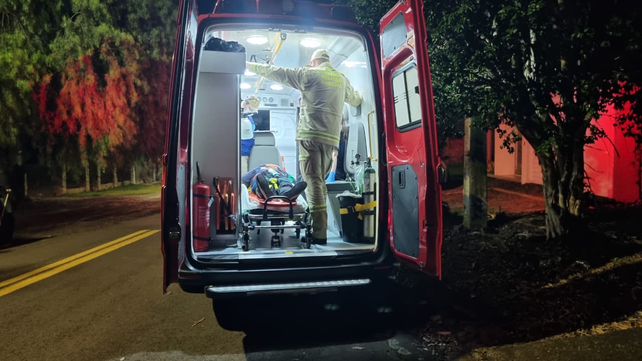 Motociclista fica ferido ao sofrer queda no Bairro Parque São Paulo