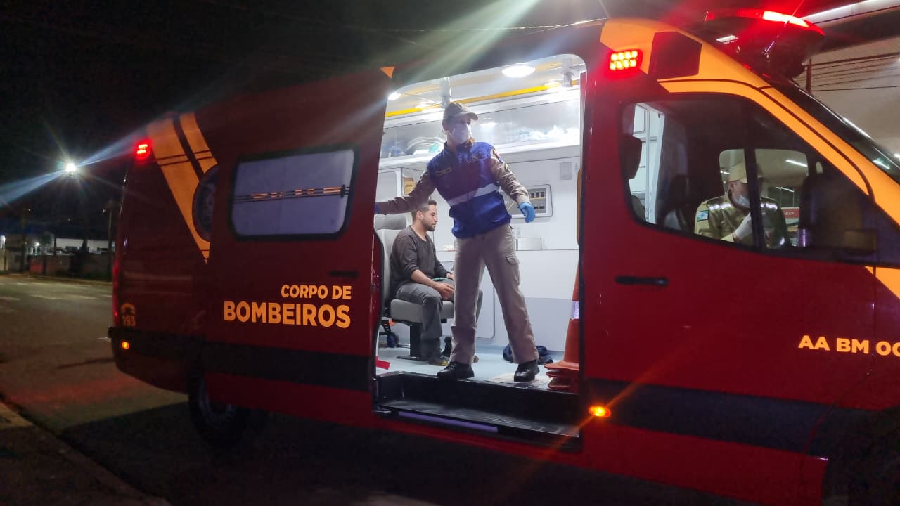 Jovem quebra a mão em batida entre Argo e Titan 150 na Rua Manaus