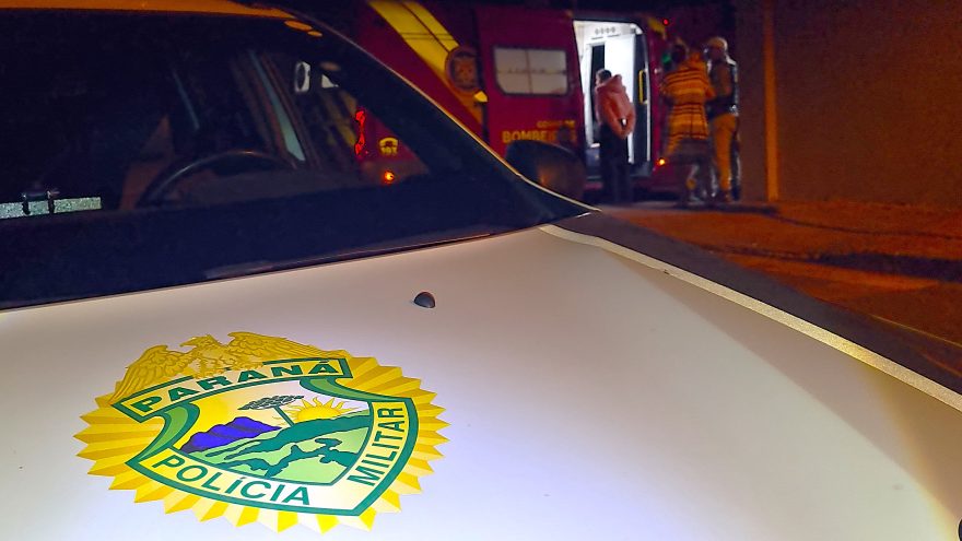 Acidente seguido de omissão de socorro deixa três rapazes feridos no bairro Interlagos