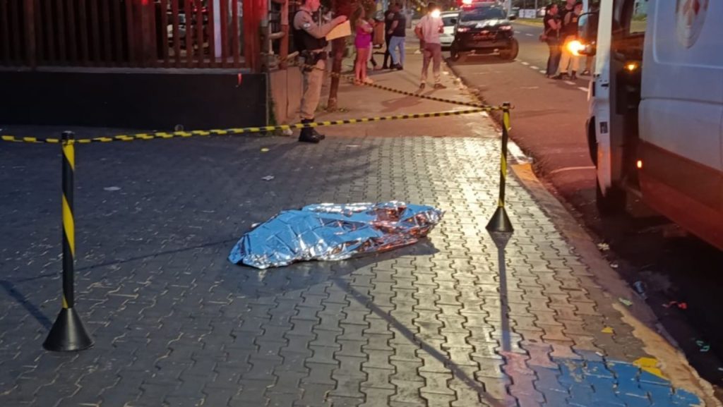 Mulher é assassinada a tiros em Toledo; ex-marido é apontado como autor