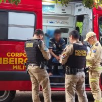 Imagem referente a Homem bate com patinete contra a cabeça da vítima durante confusão no Claudete