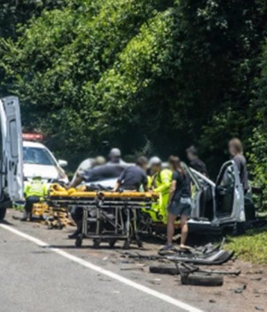 Imagem referente a Três vítimas fatais: Família que morreu em trágico acidente na BR-277 era de Uberaba (MG)