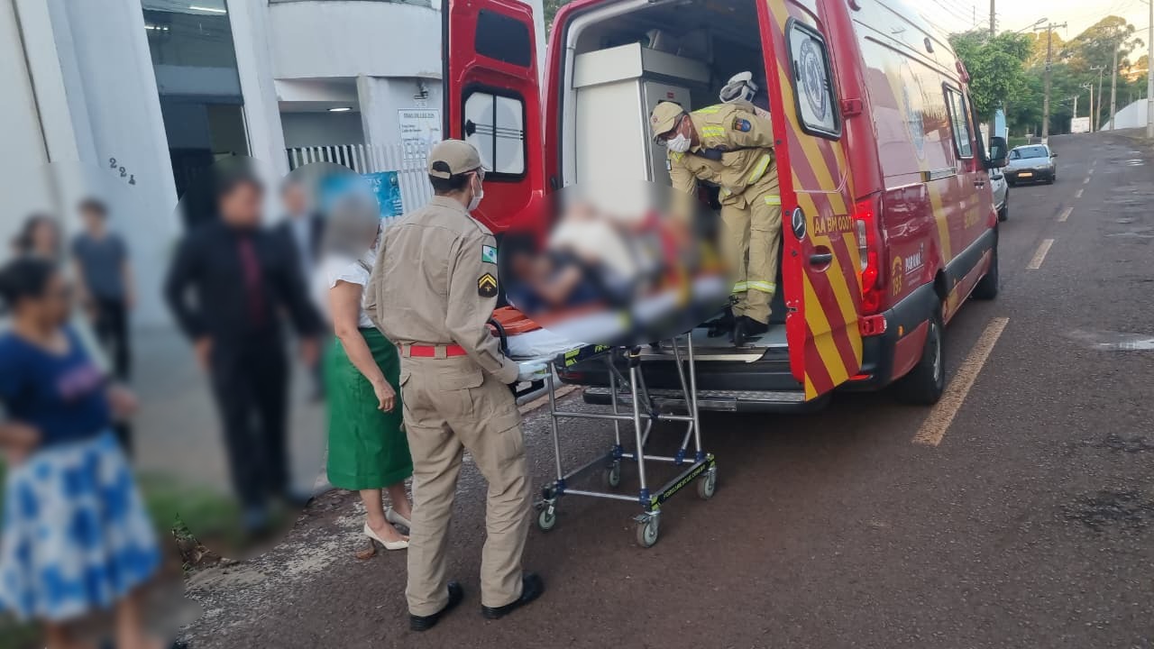 Adolescente fica ferida ao sofrer queda durante ensaio na igreja em Cascavel Adolescente fica ferida ao sofrer queda durante ensaio na igreja em Cascavel