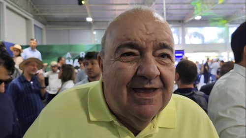 No Show Rural, Greca se anima com possível candidatura ao Governo do Paraná: “Me chamem que eu vou!” Imagem referente a No Show Rural, Greca se anima com possível candidatura ao Governo do Paraná: “Me chamem que eu vou!”