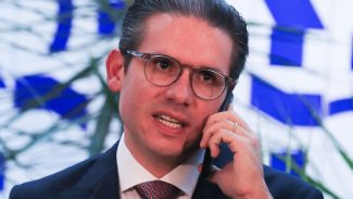 Proposta que acaba com jornada de trabalho 6x1 vai para a CCJ