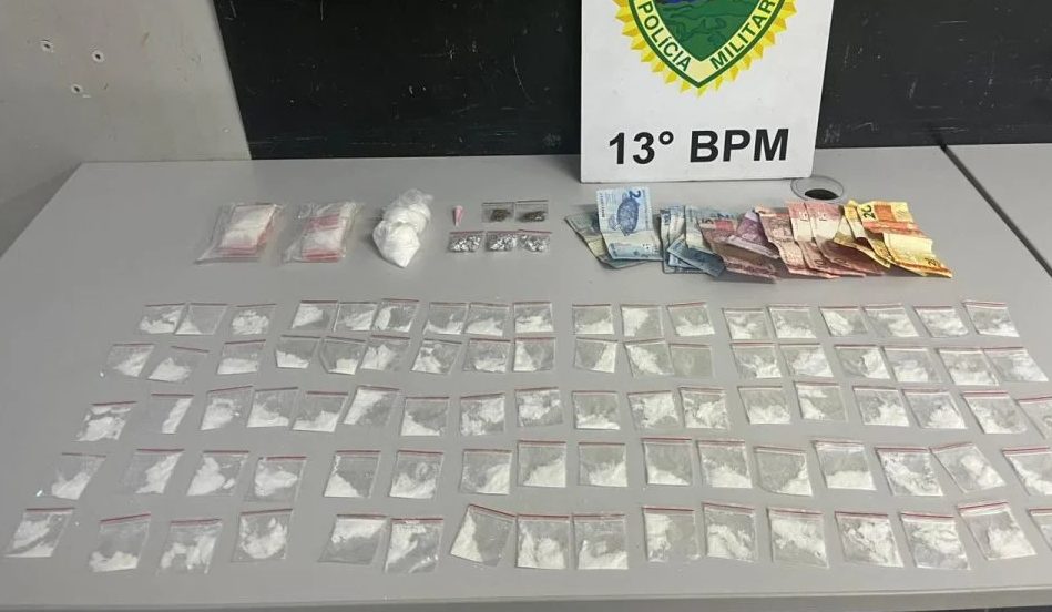 Mulher ligada ao PCC é presa com drogas e dinheiro no Caximba