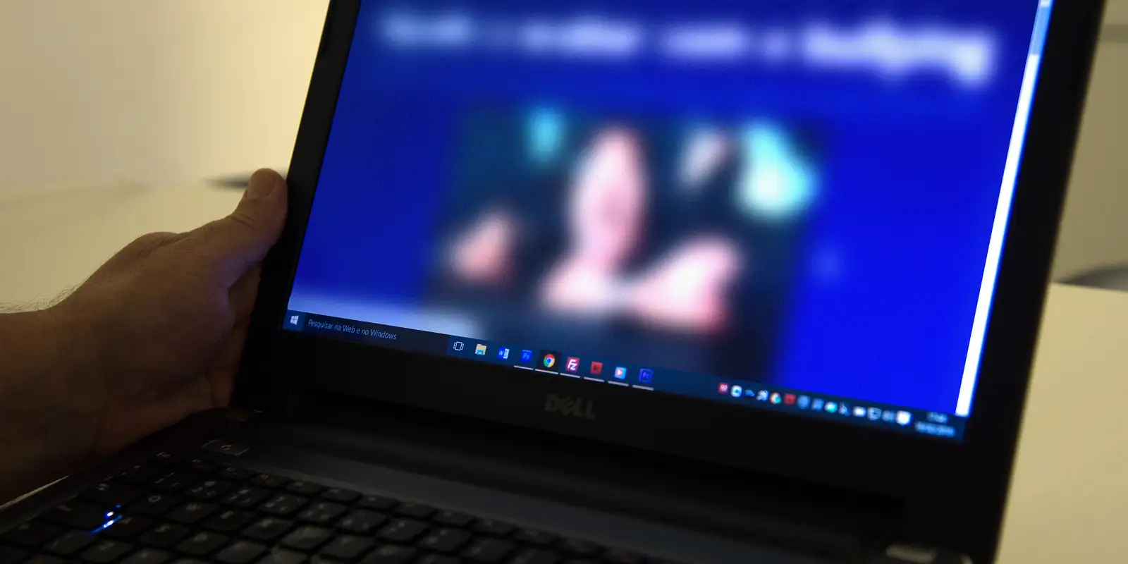 Denúncias de crimes cibernéticos crescem 28% em 2025, mostra Safernet Denúncias de crimes cibernéticos crescem 28% em 2025, mostra Safernet