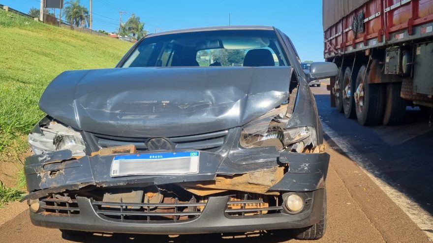 Engavetamento entre três veículos é registrado na BR-277, em Cascavel