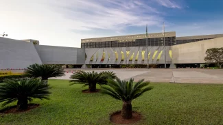 STJ afasta cautelarmente ministro acusado de importunação sexual