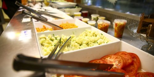 Alelo obtém liminar contra nova regra do vale-alimentação 
