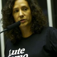 Imagem referente a Justiça do Rio condena assassinos de Marielle Franco a indenizar viúva