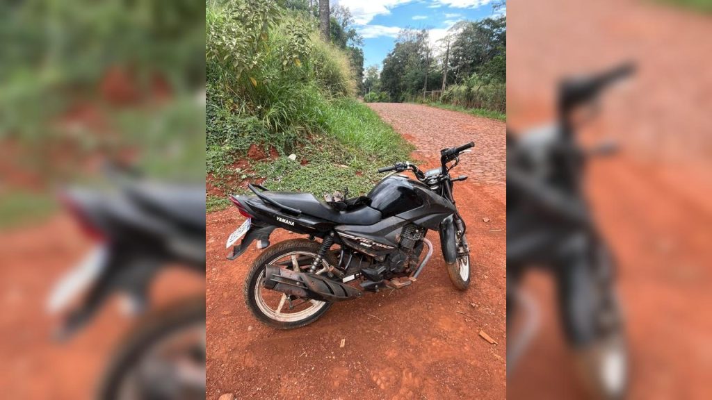 Motocicleta furtada é localizada pela PM em área rural de Cascavel