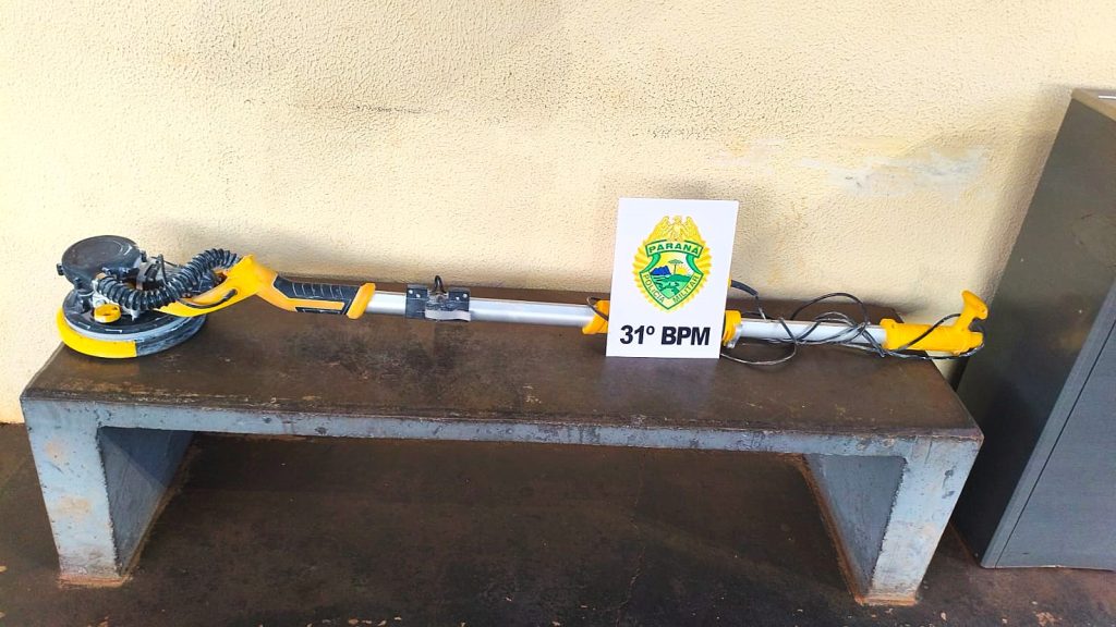 Polícia Militar apreende lixadeira furtada e encaminha mulher por possível receptação em Assis Chateaubriand