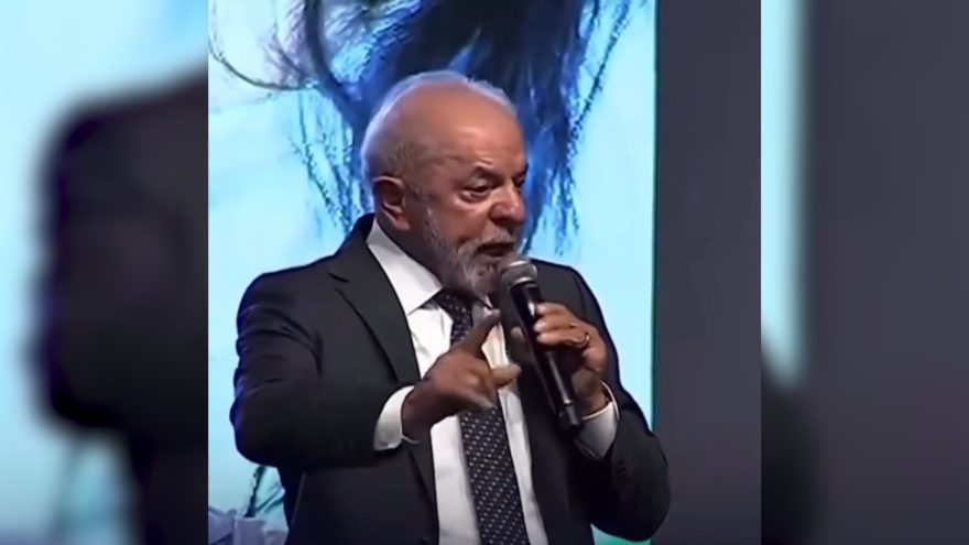 “O homão tem vergonha de tomar uma dedada”, diz Lula ao defender exame de próstata