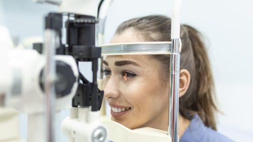 Carnaval: práticas que protegem os olhos contra infecções e alergias Carnaval: práticas que protegem os olhos contra infecções e alergias