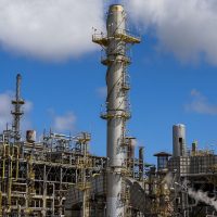 Imagem referente a Câmara aprova redução de tributos para indústria química