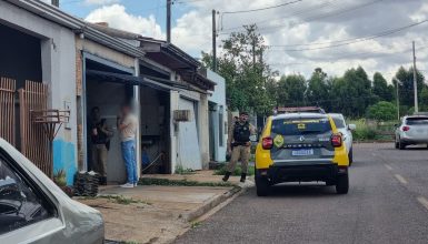 Imagem referente a Após assalto em Santa Tereza, PM realiza perseguição e apreende carro no XIV de Novembro