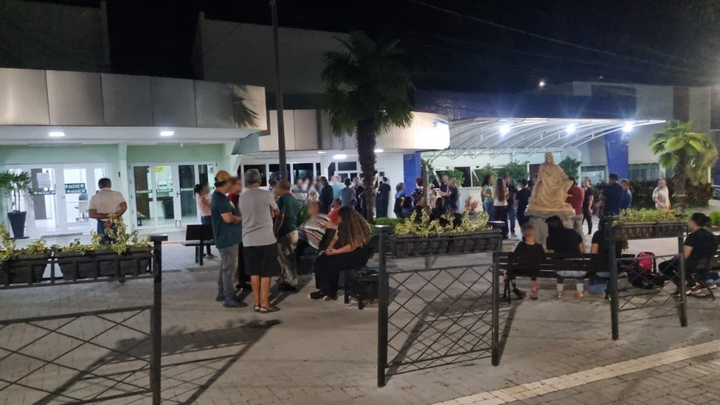 Despedida: velório da jovem Jhuliany Aparecida é marcado por emoção em Cascavel