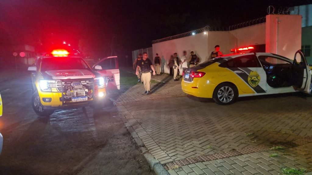 Adolescentes se entregam à polícia e dizem ter participado de assalto em Santa Tereza do Oeste