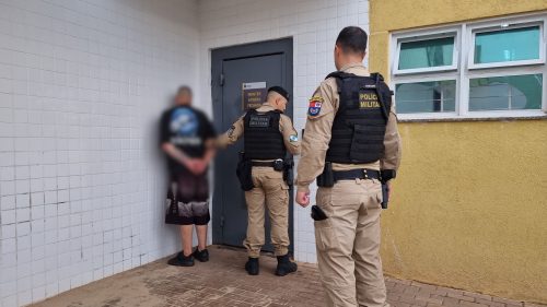 Troca de agressão entre jovens no Universitário vai parar na delegacia Imagem referente a Troca de agressão entre jovens no Universitário vai parar na delegacia