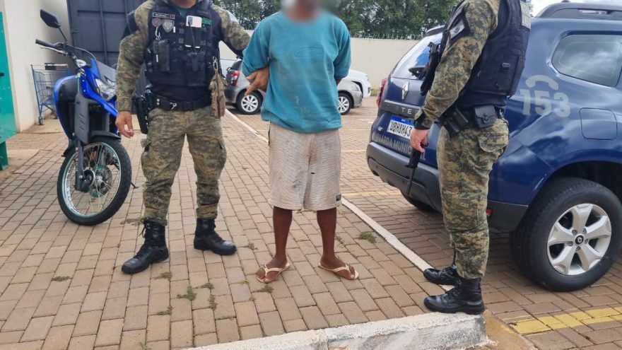 Homem é detido por desacato durante abordagem da Guarda Municipal no Terminal Oeste