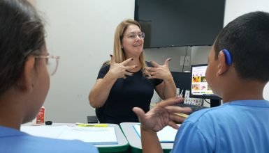 Imagem referente a Secretaria de Educação abre inscrições para curso gratuito de Libras